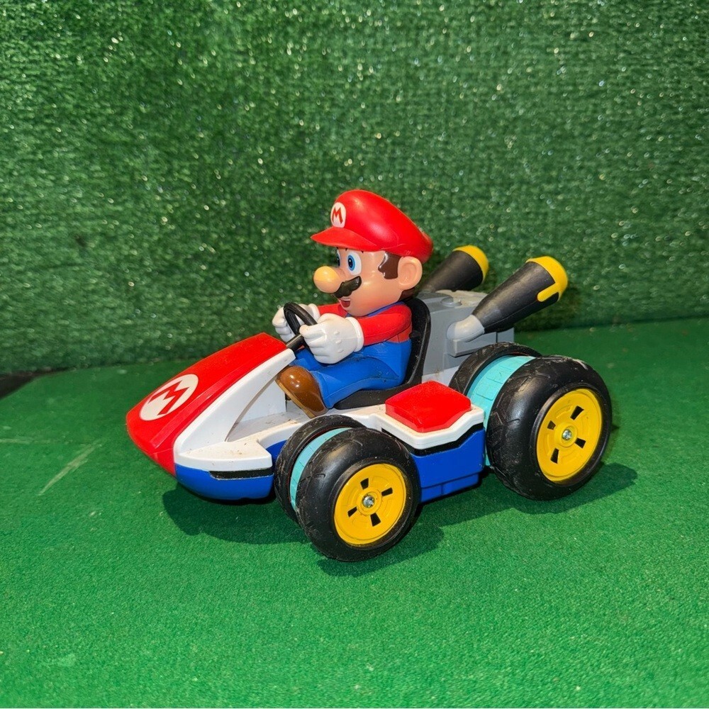 Mario Kart Mini Anti-Gravity R/C Racer (No Remote) - Picture 2 of 4